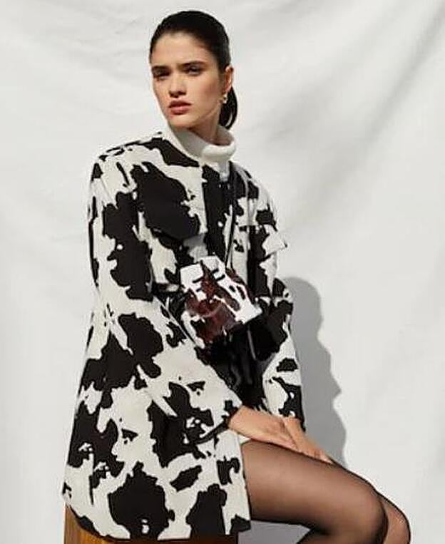 Abrigo estampado vaca.