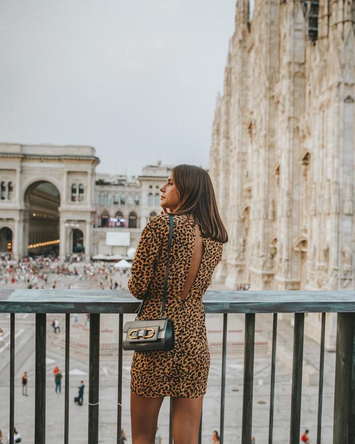 Otra de las tendencias que se ha dejado ver desde principios de verano y que, como era de esperar, se ha convertido en uno de los estampados favoritos del año es el animal print. Más allá de los zapatos y complementos, hemos visto cómo el leopardo, la serpiente o la cebra han invadido nuestro armario. Prepárate porque todavía tenemos tendencia para rato este 2019.