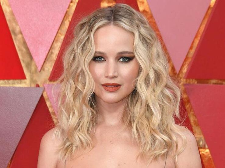 Fotos: Estos han sido mejores peinados de las famosas en 2018