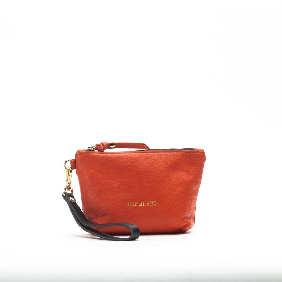 Mini bolso de mano con mensaje de Mércules (75 euros).