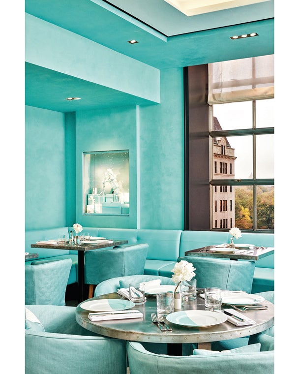 Cena con diamantesHolly Golightly ya no tendría que desayunar mirando el escaparate de Tiffany. Simplemente, subiría a la cuarta planta de la emblemática joyería, muy cerca de Central Park, y se deleitaría con los clásicos de la gastronomía americana.