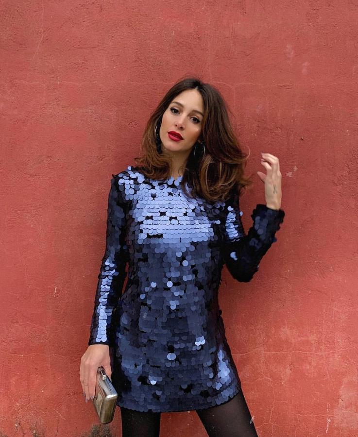 Rocío Osorno nos deslumbró con este vestido de maxi lentejuelas de Zara. Uno de los vestidos más virales y buscados de nuestra firma favorita.