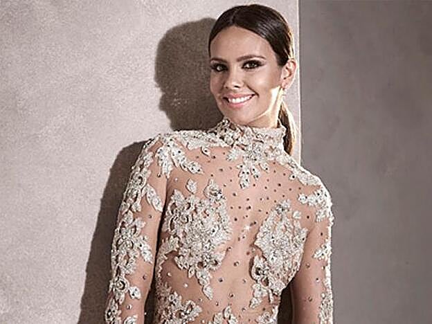 Coleta, baja, raya en medio y pelo pulido fueron el trío ganador en la Nochevieja de 2015.