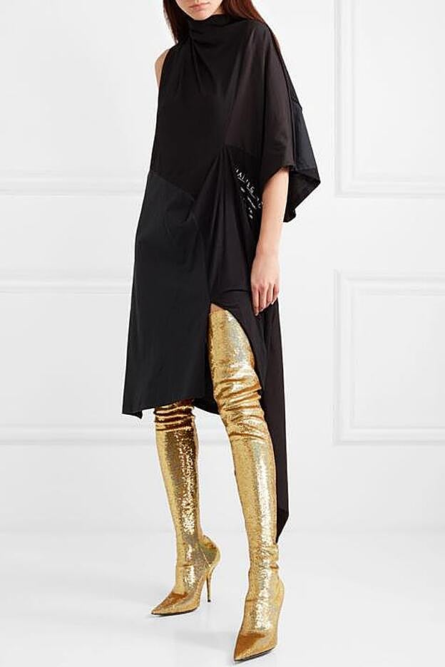 Estas son las botas de Balenciaga que lució Michelle Obama y que cusetan 2,995 euros.