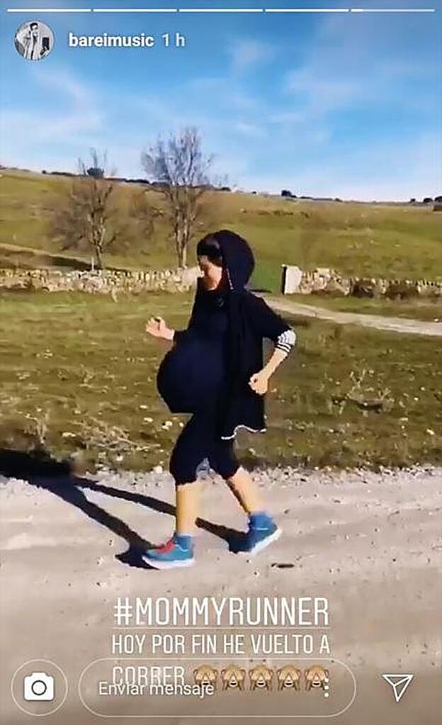 Barei en la imagen que ha compartido tratando de correr.