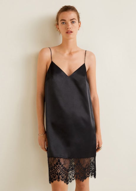 Vestido lencero de satén de Venca: 11,99 euros.