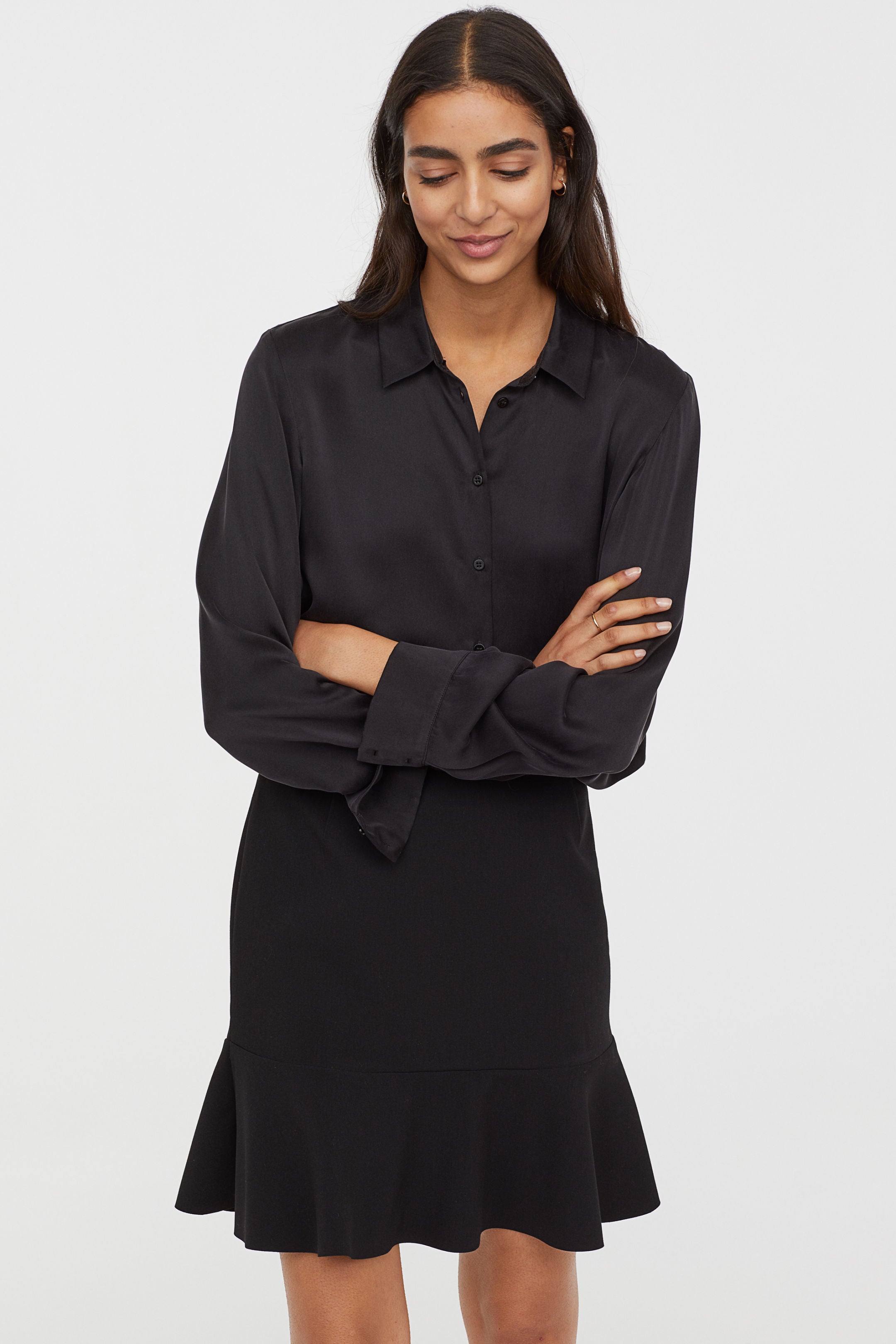 Falda corta con vuelo de H&M: 19,99 euros.