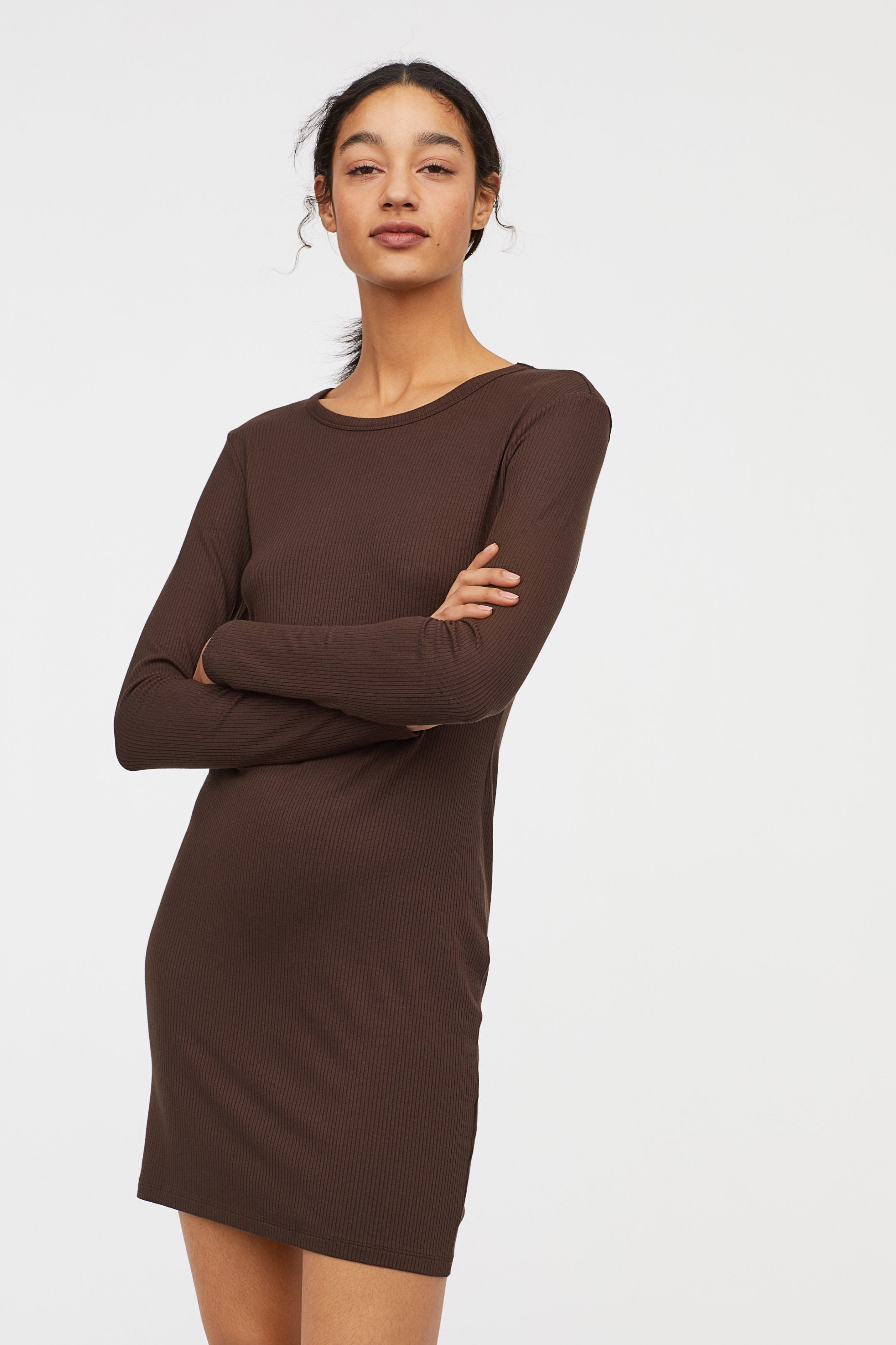 Vestido entallado de H&M: 14,99 euros.