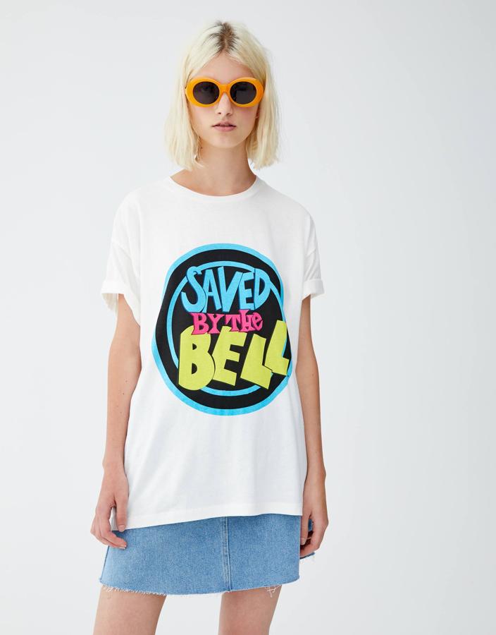 Camiseta de "Salvados por la campana" de Pull&Bear (5,99 euros).