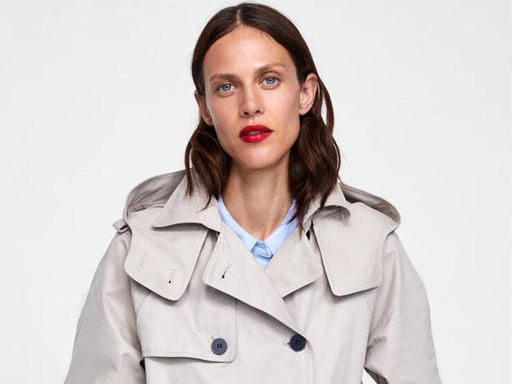 Fotos: Las mejores gabardinas y trench rebajados para ir pensando en el entretiempo