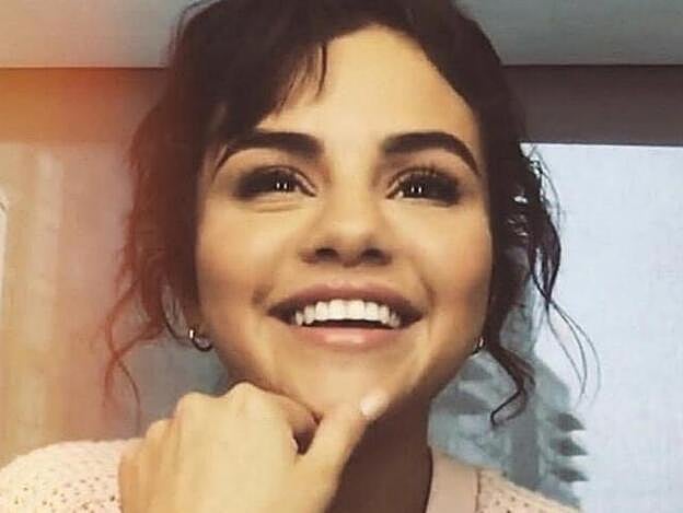 Selena Gomez reflexiona sobre los problemas que ha tenido en 2018 y lanza un mensaje de agradecimiento a sus seguidores.