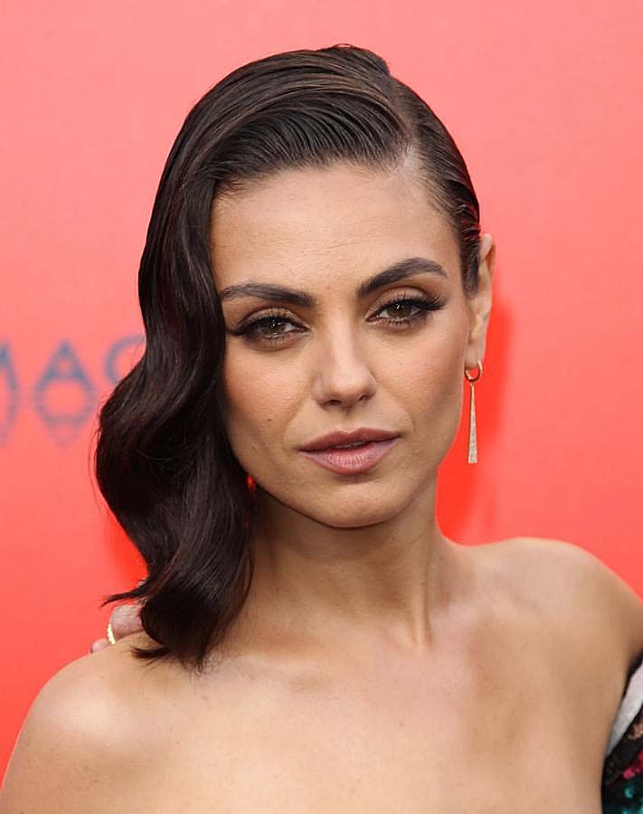 Mila Kunis no se separa de sus ondas en el pelo. Por eso ella prefiere el Bob en su versión más larga para conseguir un resultado con mucha personalidad y un extra de volumen.