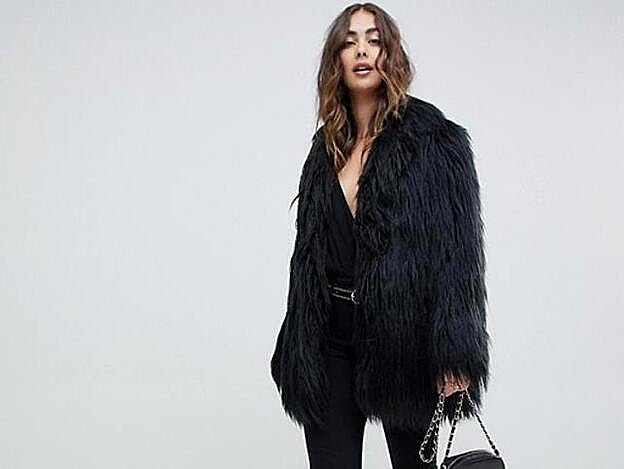 Abrigo de pelo de la marca Religion. De venta en ASOS. (185,99 euros).