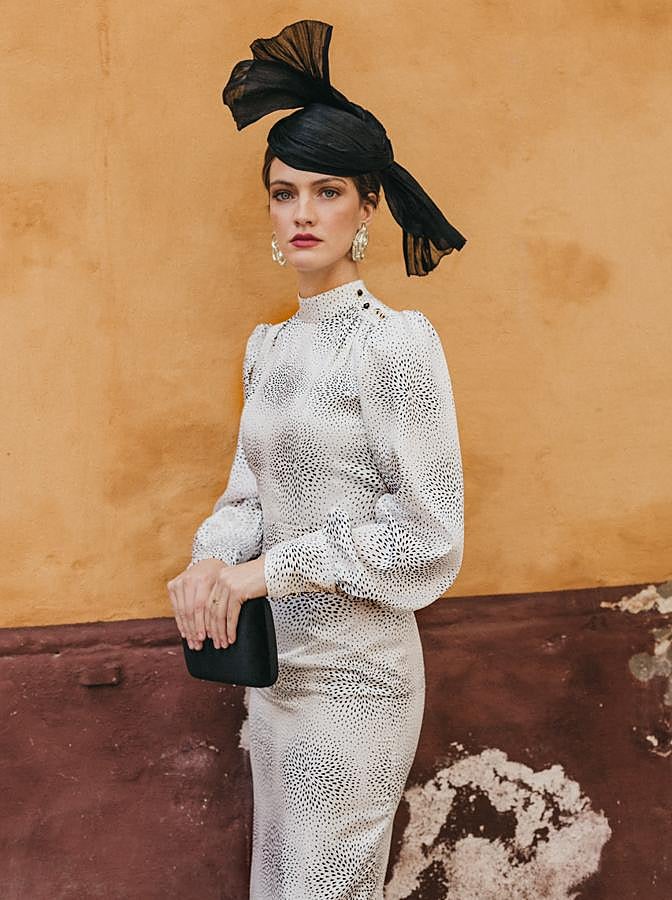 Estamos completamente enamoradas de estos complementos de inspiración 'vintage' de Cherubina (cpv). El tocado, además de súper original, es muy cómodo de llevar.