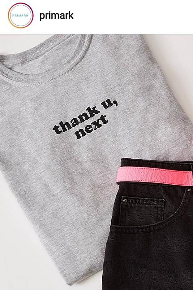 Esta camiseta con mensaje de Primark se ha convertido en la nueva prenda viral de la firma.