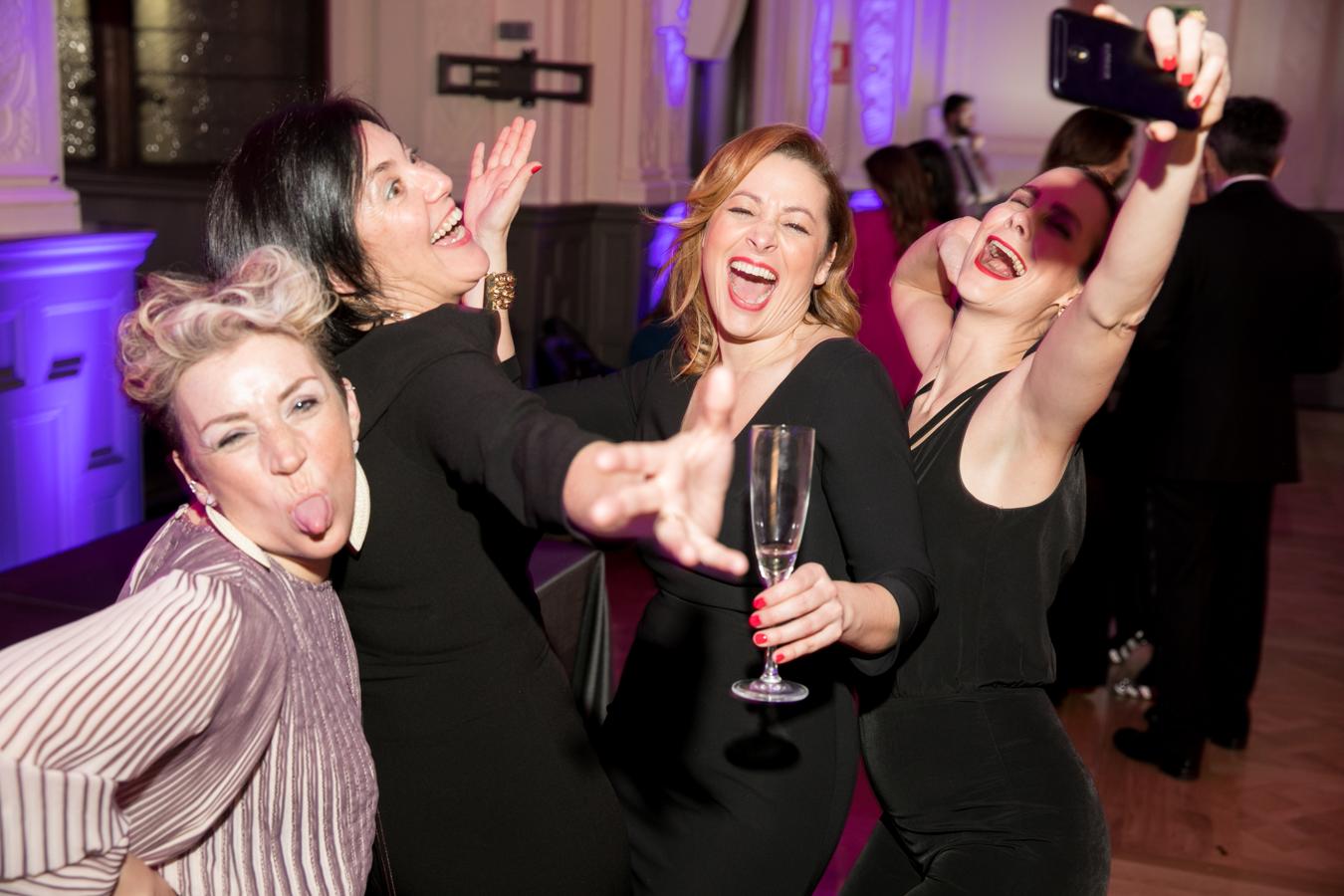 La enóloga Almudena Alberca fue una de las ganadoras en estos X Premios Mujerhoy. ¡Y había mucho que celebrar!