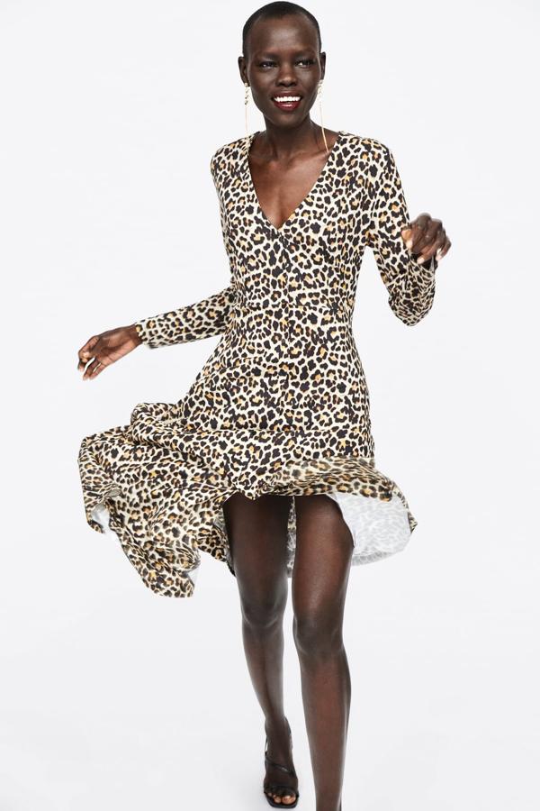 Sin duda, uno de los vestidos de leopardo más bonitos de la temporada es también uno de los más baratos: solo cuesta 9.99 euros en los Special Prices de Zara.