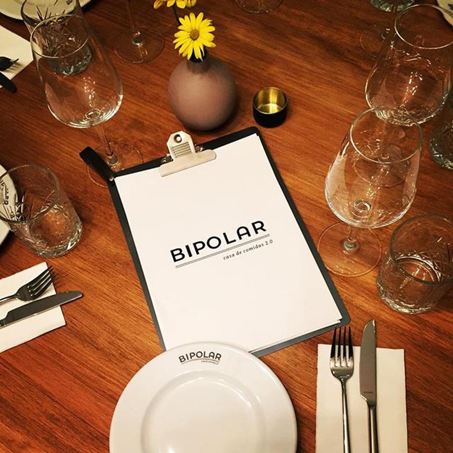 Bipolar Casa de Comidas 2.0 es, ahora mismo, el 'place to be' en el centro de la capital (Calle Calatrava, 6). La carta elaborada por el chef Jeremy Levy reiventa los platos tradicionales y los eleva a una dimensión que siempre te deja con ganas de repetir y probar todas y cada una de sus propuestas. Su relación calidad-precio es impecable, igual que la decoración.