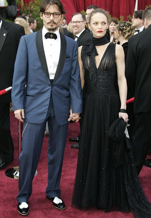 Vanessa Paradis, con vestido de Karl Lagerfeld para Chanel en la alfombra roja de los Premios Oscar de 2015.