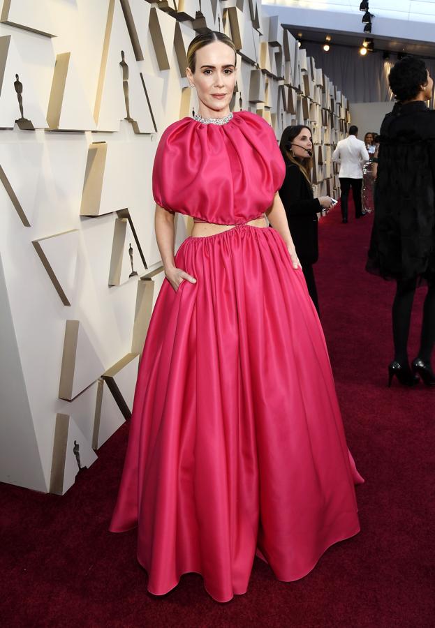 Sarah Paulson con un vestido de Brandon Maxwell, en la alfombra roja de los premios Oscar 2019, no nos gustó nada.