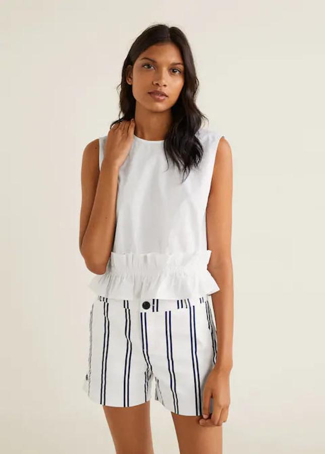 Short de tiro alto y estampado de rayas verticales, 15,99 euros.