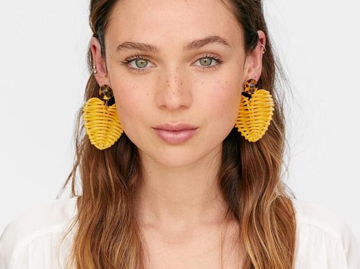 Fotos: 10 accesorios de Stradivarius que elevarán tus looks de primavera