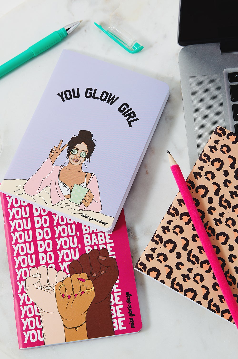 Lote de libretas de Miss Gloria X Primark: 1,50 euros.