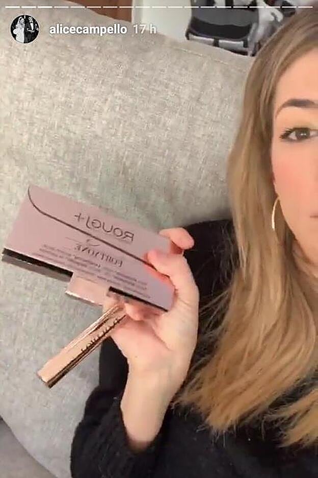Alice Campello ha recurrido al tratamiento de gel incoloro de Rougj +.