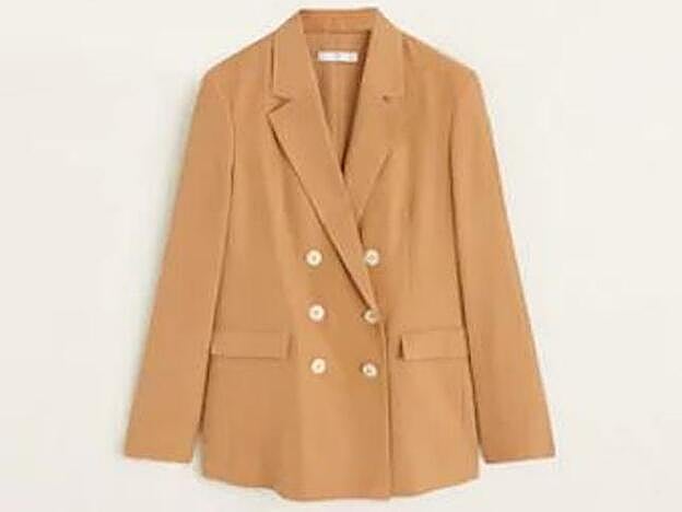 Americana traje modal de Mango. (59,99 euros).