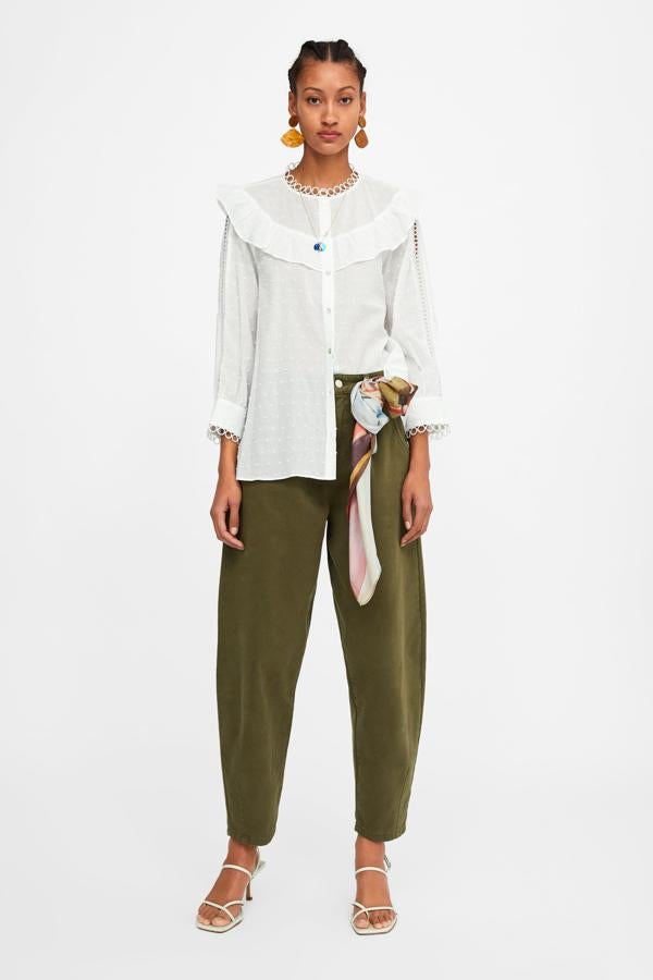 En versión romántica (25.95 euros en Zara).