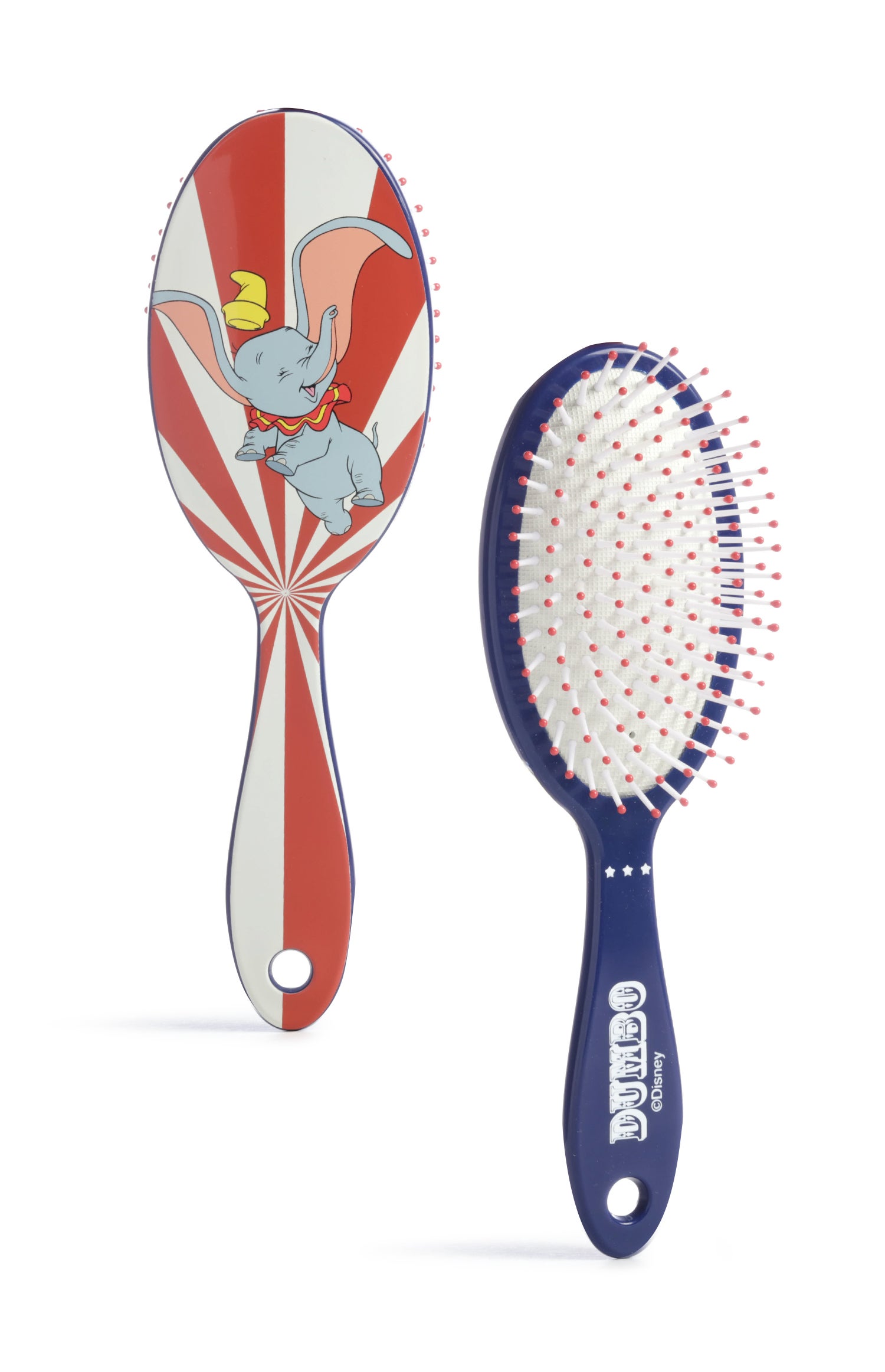 Cepillo multicolor de Dumbo. (4 euros).