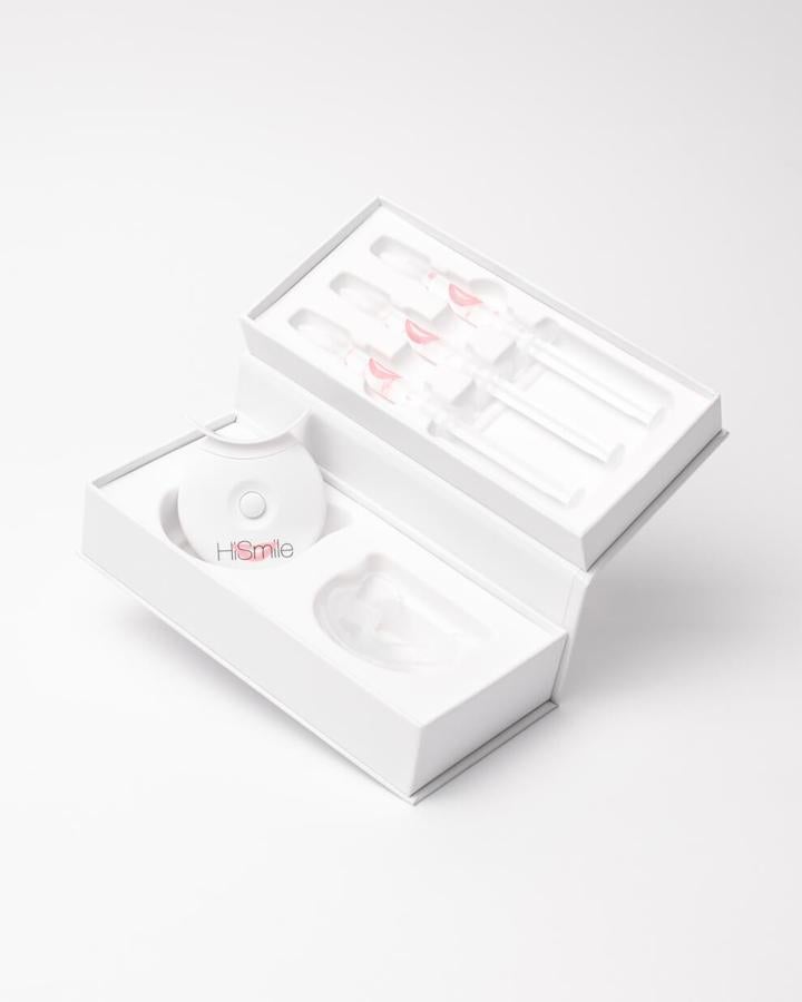 Kit de blanqueamiento de dientes diseñado para ofrecer los mejores resultados en 6 aplicaciones (cada aplicación dura unos 10 minutos). La actriz asegura que es "fácil de usar, rápido, práctico y sobre todo eficaz". (Precio: 54,99 euros).