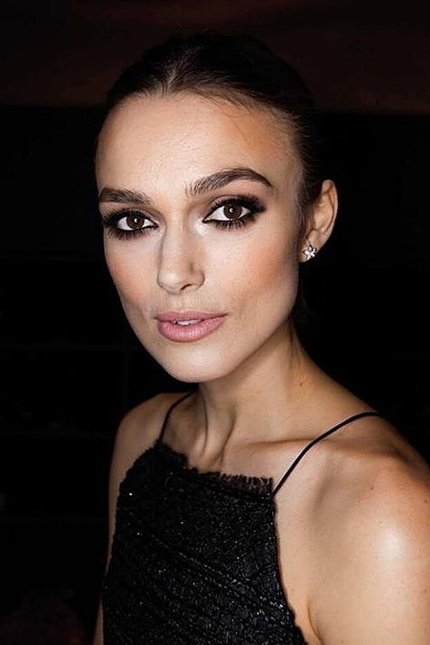 Keira Knightley ha hablado abiertamente de sus problemas con el pelo: desde caída por excesivos tratamientos de peluquería debido a los rodajes, hasta estrés.