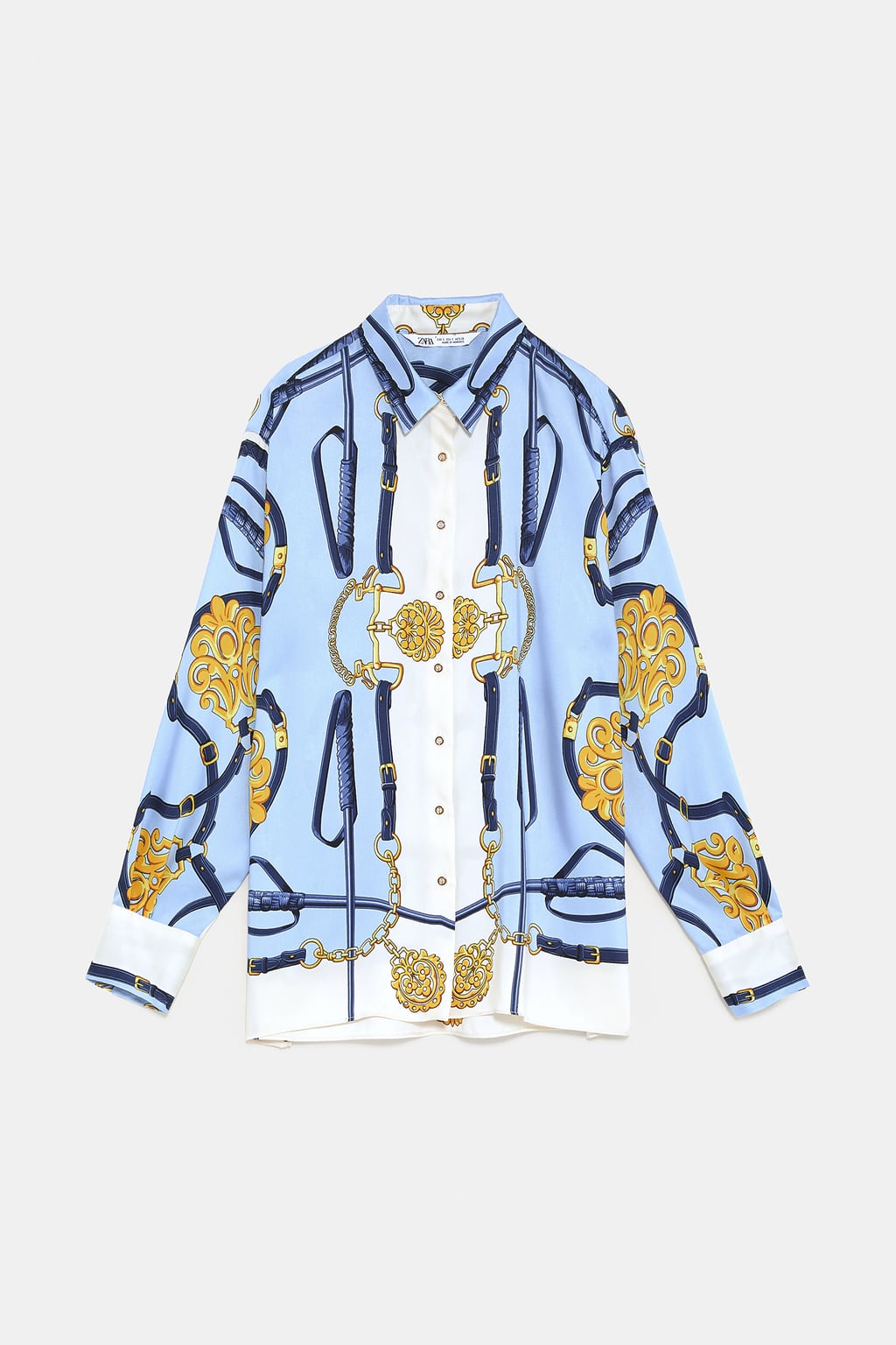 Una de las camisas más barrocas de la lista y con la que más vas a arriesgar en tus looks de primavera. (29,95 euros).