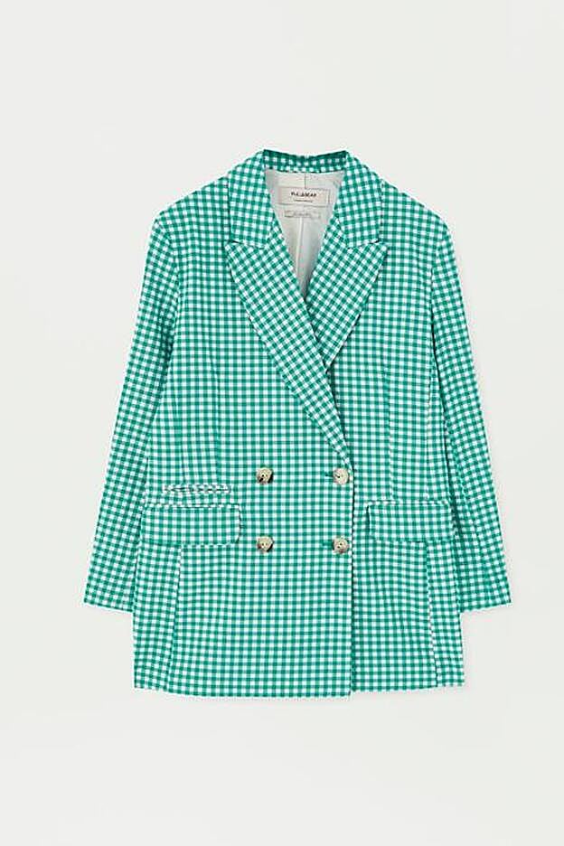 Americana "oversize" de Pull & Bear de venta excluisva on line.