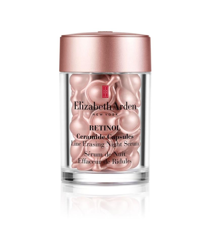 Suero de noche alisador de arrugas que aporta los poderosos beneficios del Retinol para eliminar las arrugas, y además mejorar la hidratación y reparar la barrera cutánea gracias a las ceramidas. Esta fórmula disminuye visiblemente la apariencia de líneas de expresión y arrugas, mejora la textura, el tono y la luminosidad de la piel para revelar un rostro dramáticamente más joven. (60 Cápsulas, 110 € / 30 Cápsulas,  58 €). 