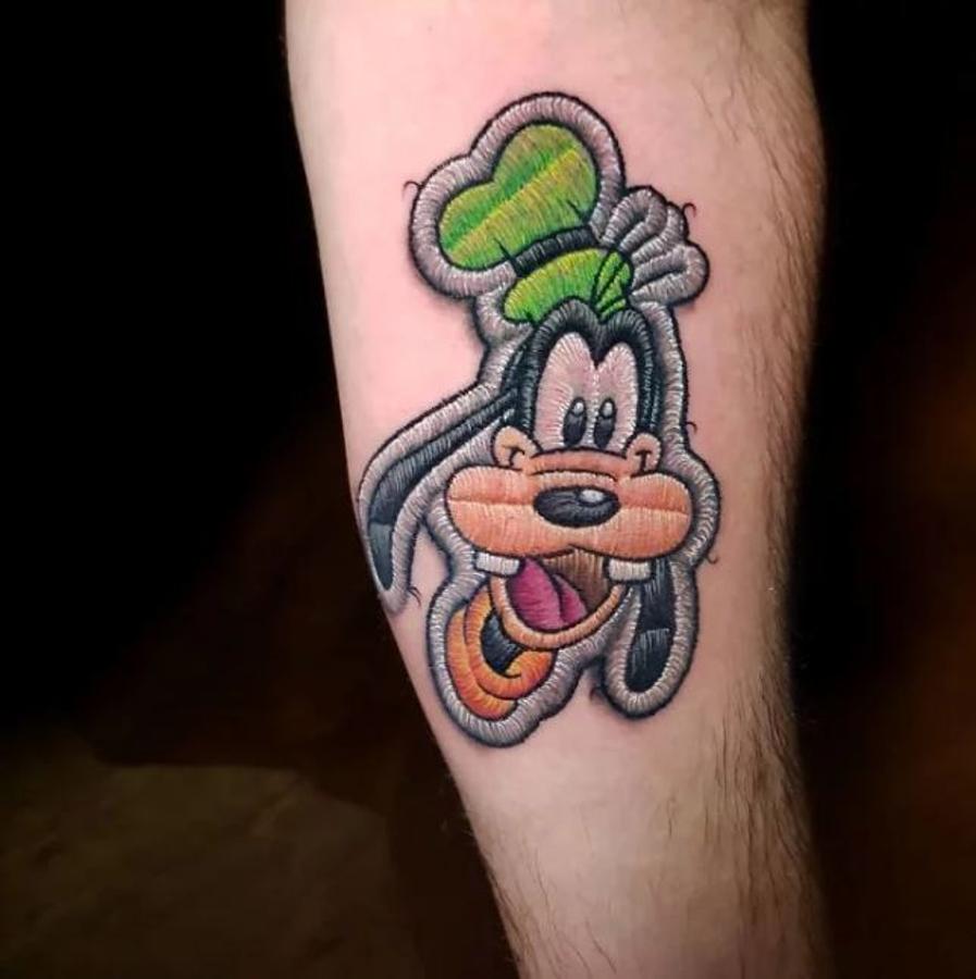 Tatuajes bordados: Goofy