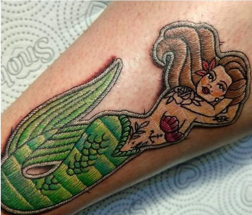 Tatuajes bordados: sirena