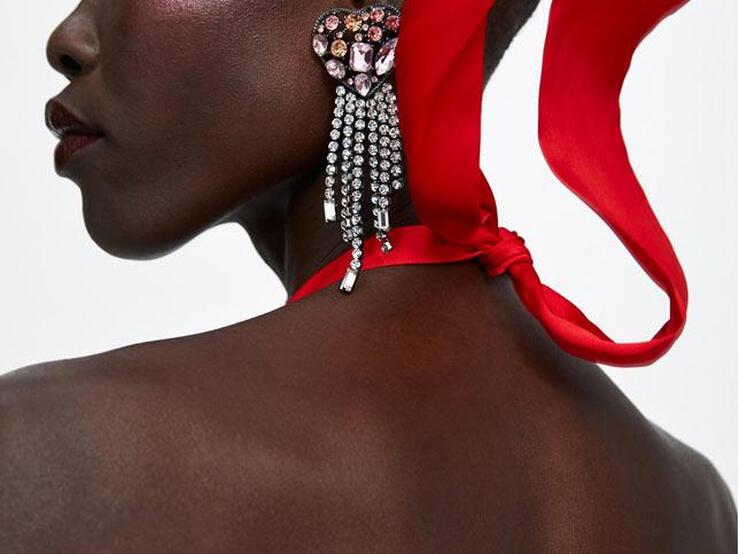 Fotos: 15 prendas con espalda escotada que no deberías dejar pasar