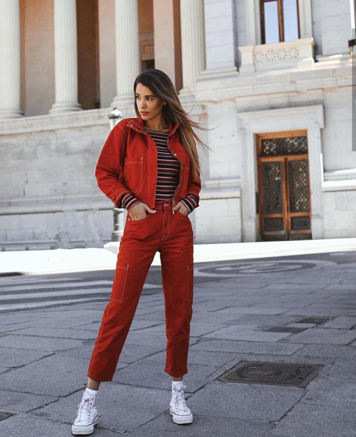 Teresa Bass ha sido una de las influencers que ha apostado por el total denim, otra de las tendencias que vuelven esta temporada.