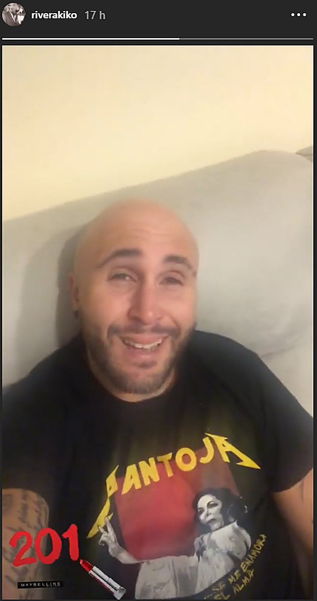 Kiko Rivera en su 'stories' con la camiseta de La Pantoja.