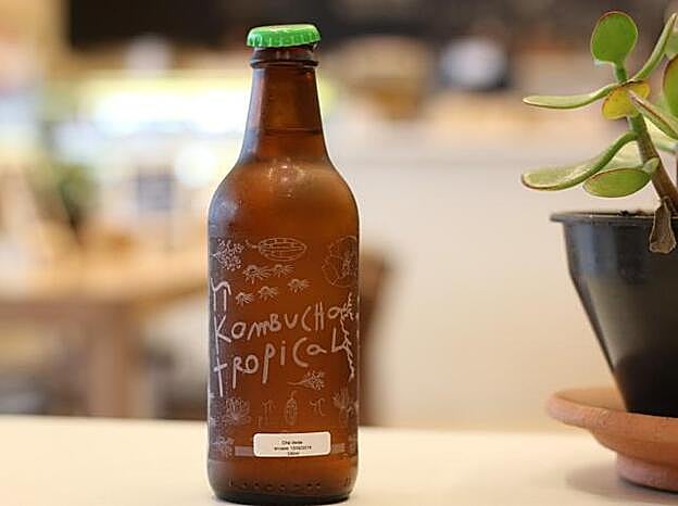 Botella de kombucha.