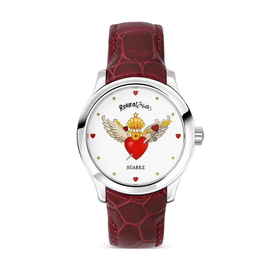 La colección Romeo y Julieta de Suarez cumple un año y para celebrarlo, la firma de joyas española ha lanzado una minicolección de tres joyas y dos relojes. Uno de ellos es este, con esfera de acero y correa de cocodrilo. Para las mamis más románticas.