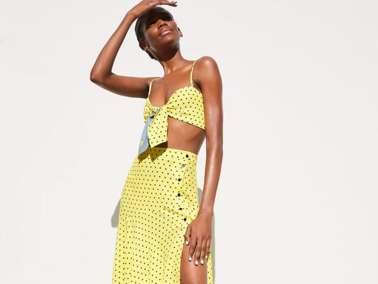 Fotos: Las faldas, blusas y vestidos de lunares más bonitos de la nueva colección de Zara