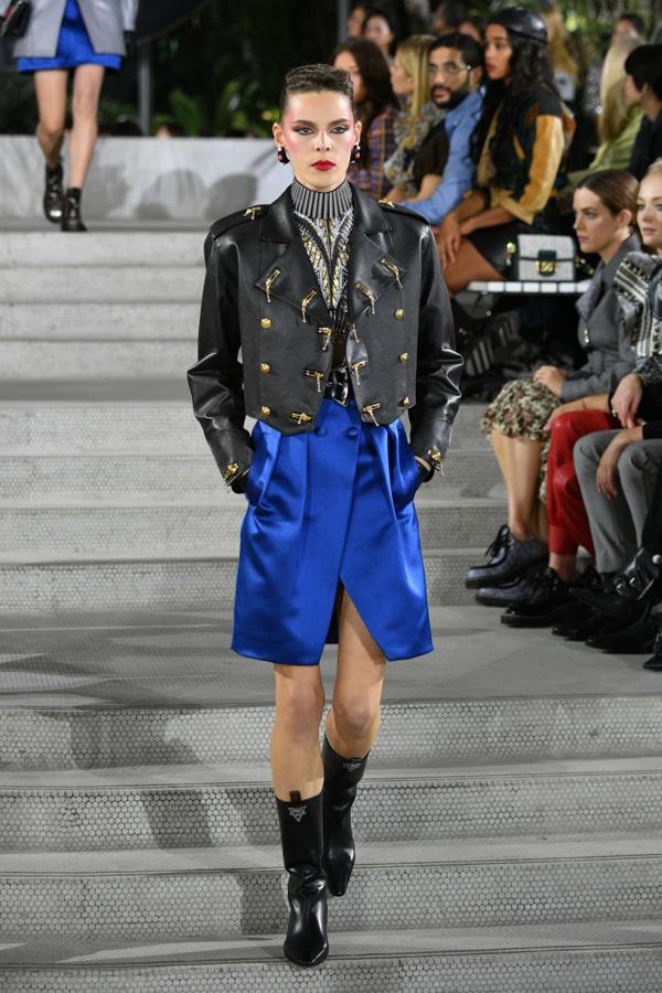 Y hablando de cazadoras, lo que hemos sentido con esta 'biker' ha sido un auténtico flechazo.