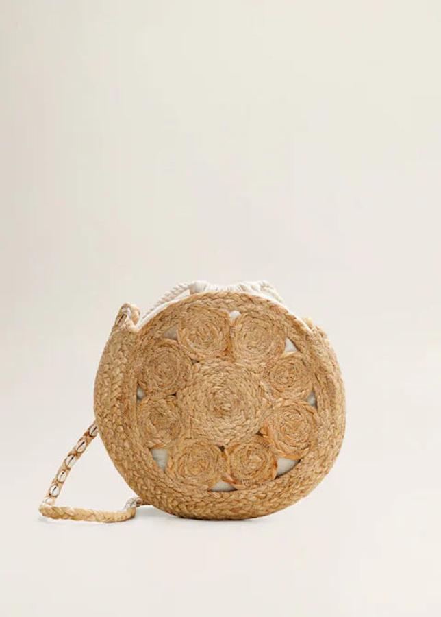 Bolso de yute redondo, 19,99 euros.