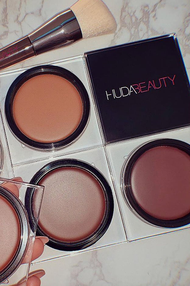 Distintos tonos de 'bronzer' en la propuesta 'tantour' de Huda Beauty.