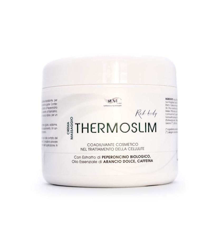 Con ingredientes de origen biológico como el aceite de karité y la cafeína, este producto vegano que produce un efecto ‘sauna’ para quemar la grasa. Tiene poder adelgazante particularmente en el abdomen, pero también actúa en muslos, piernas y brazos.