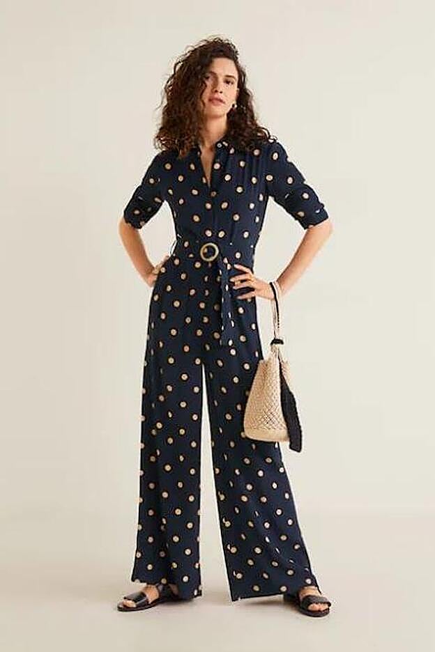 El mono que ha llevado Paula Echevarría es de Mango y está agotado.