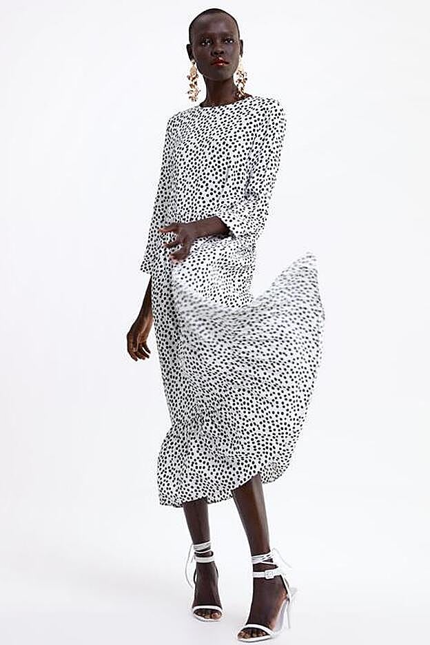 Galería. El vestido de Zara con el mismo estampado que el bikini de Mery Turiel.